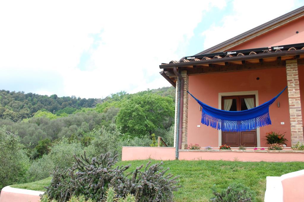 Il Pino Panzió Vetulonia Kültér fotó